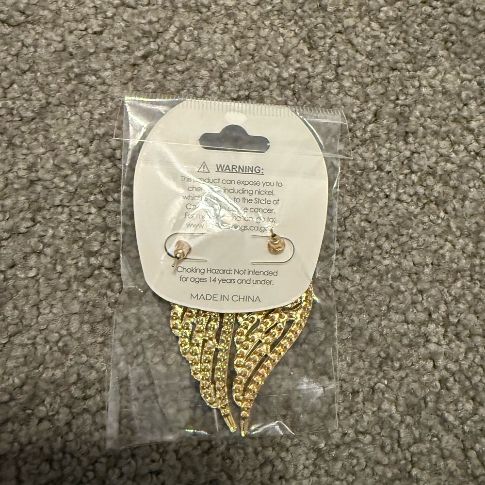 Brand new Angel Wing Stud Earrings - Picture 3 of 3